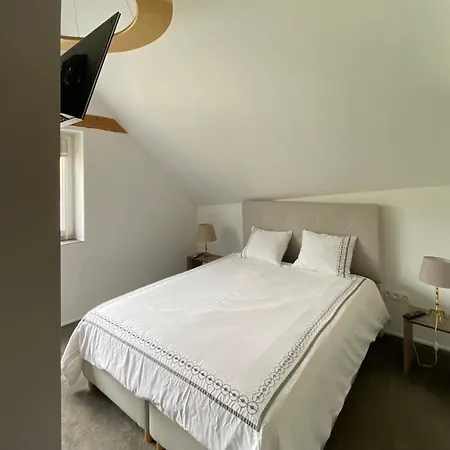 Du Mini Jardin Apartament