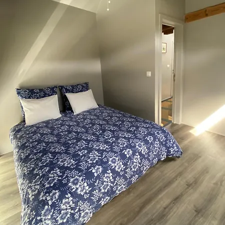 Du Mini Jardin Apartament *